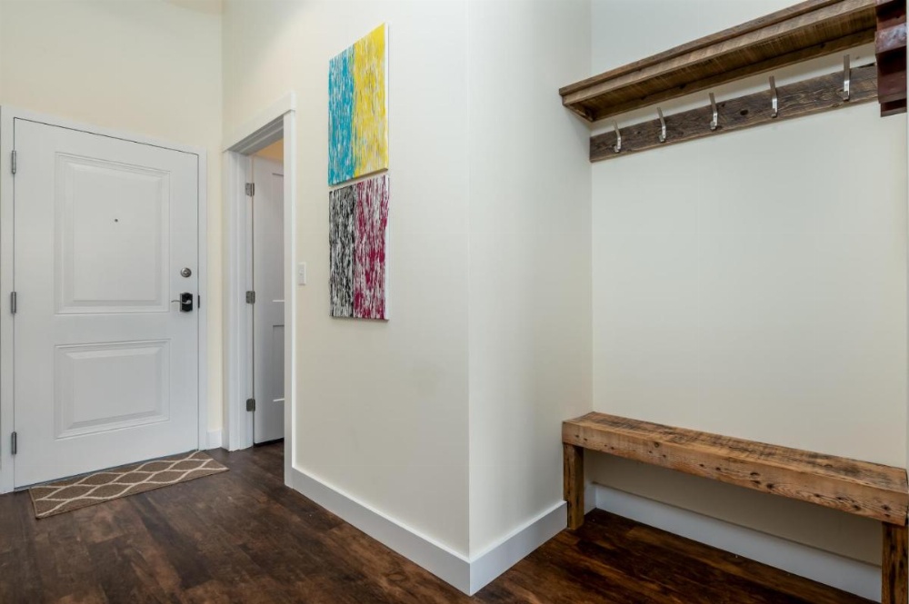 Luxury Downtown Bangor Apartment Image 35